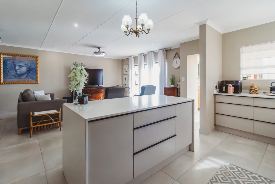 3 Bedroom Property for Sale in Heather Park Western Cape